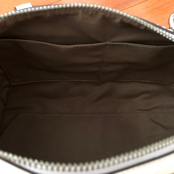 Coach authentic white signature handbag purse - Picture 8 of 8